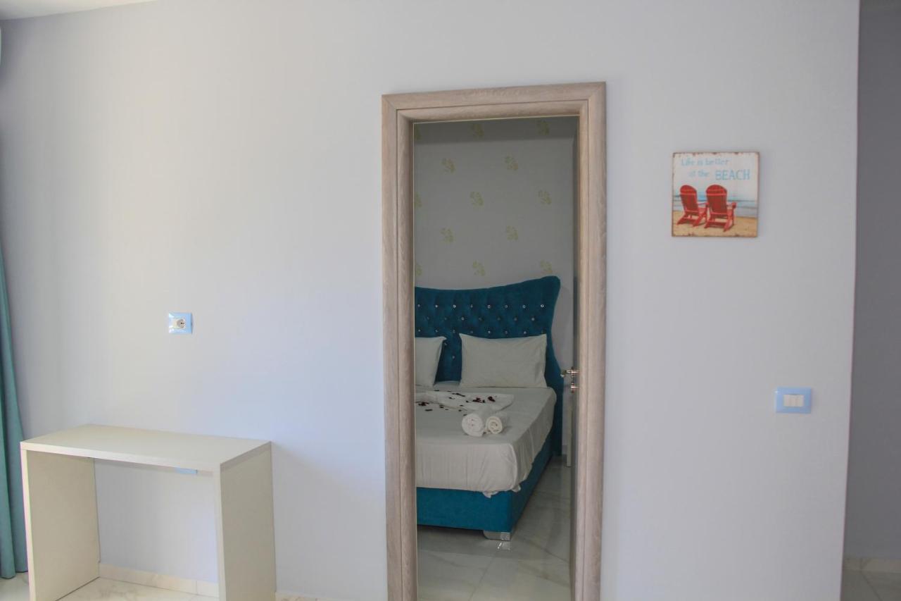 Maxi'S Apartments Sarandë Esterno foto