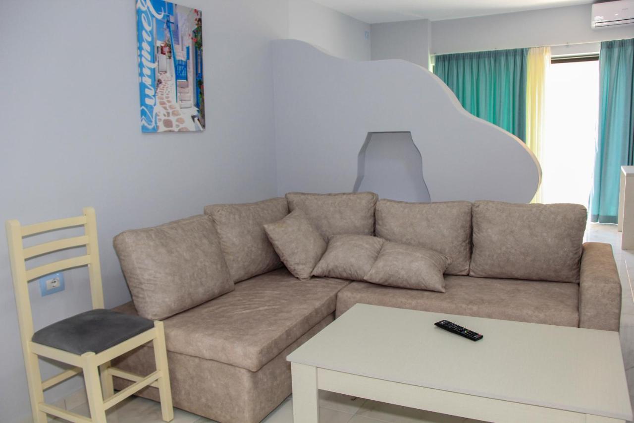 Maxi'S Apartments Sarandë Esterno foto