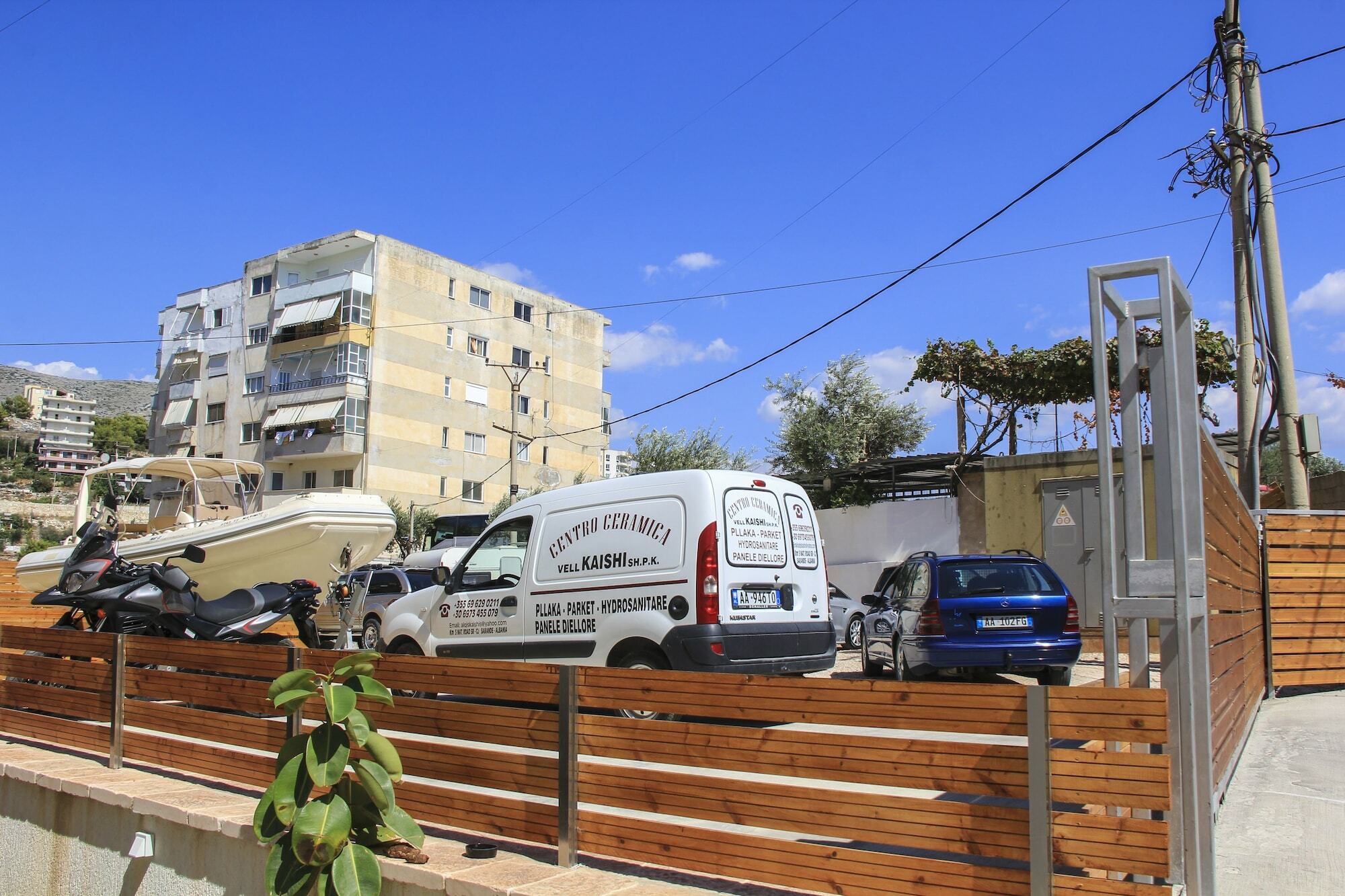 Maxi'S Apartments Sarandë Esterno foto